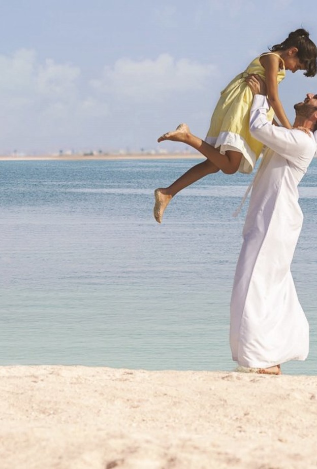 منتجع وسبا دبل تري من هيلتون جزيرة المرجان يطلق باقة العطلة الصيفية المميزة