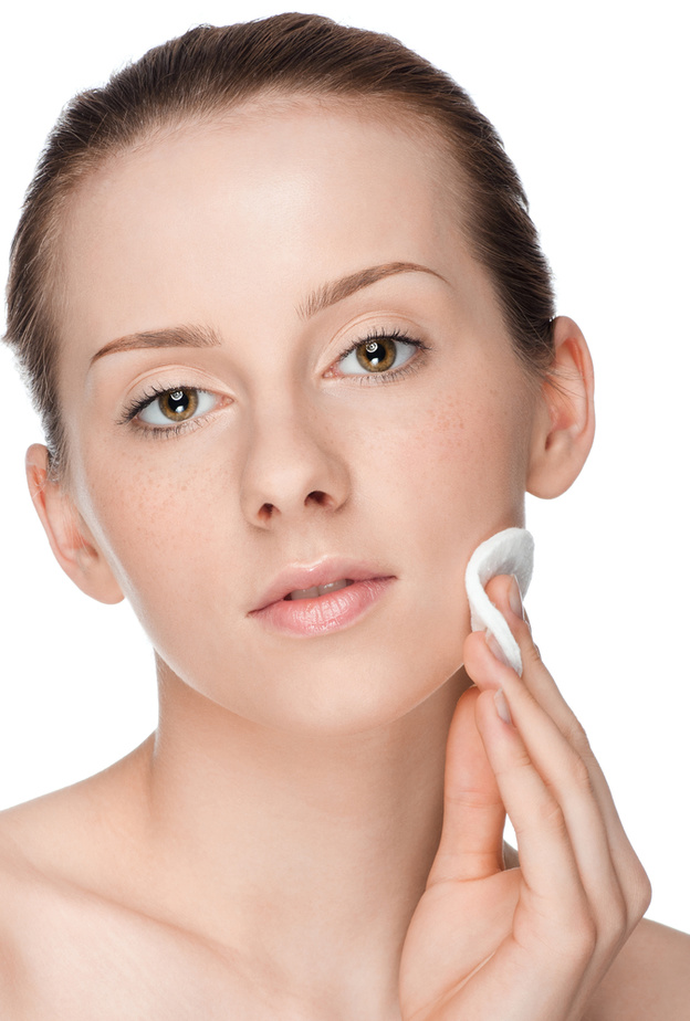 خلطة زيت جوز الهند وزيت الزيتون لتنظيف الوجه من المكياج