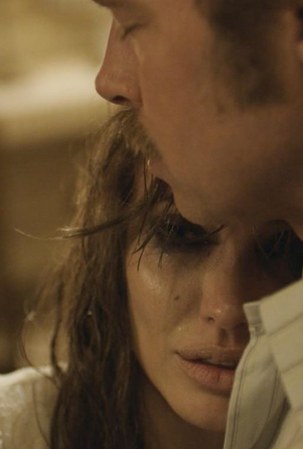 أنجلينا جولي - الصورة من حساب فيلم bytheseamovie على انستجرام