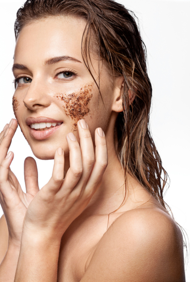  فوائد ماسك القهوة لتجديد البشرة وأفضل طرق استخدامه