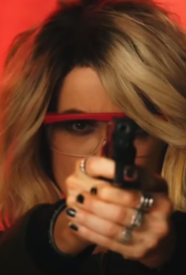 كيت بيكنسيل - الصورة من تريلر فيلم Jolt على يوتيوب 2021