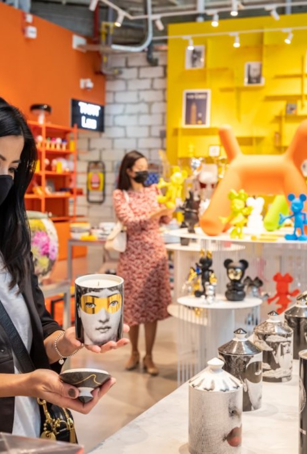 "مفاجآت صيف دبي 2021" تقدم جوائز بملايين الدراهم للمتسوقين - وكالة أنباء الإمارات