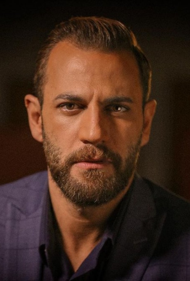 نيقولا معوض