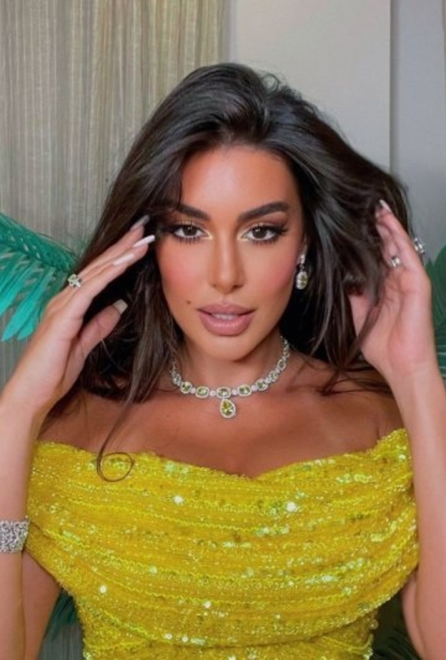 أحدث الإطلالات الجمالية لـ ياسمين صبري 