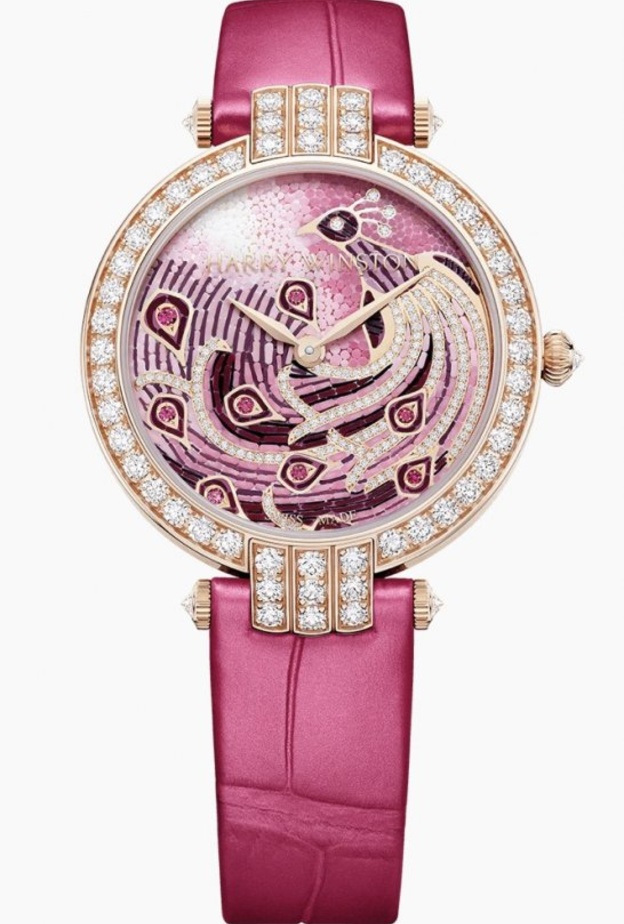 ساعة من هاري وينستون Harry Winston