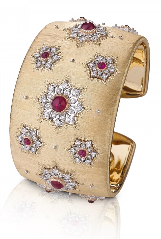  اسوارة من بوتشيلاتي Buccellati