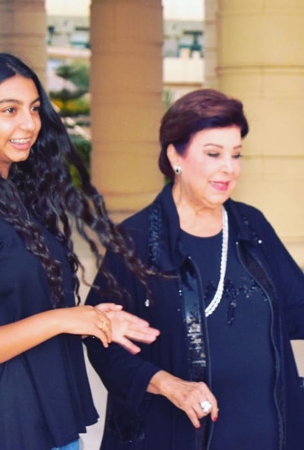 صورة رجاء الجداوي وحفيدتها من حسابها الرسمي بانستقرام