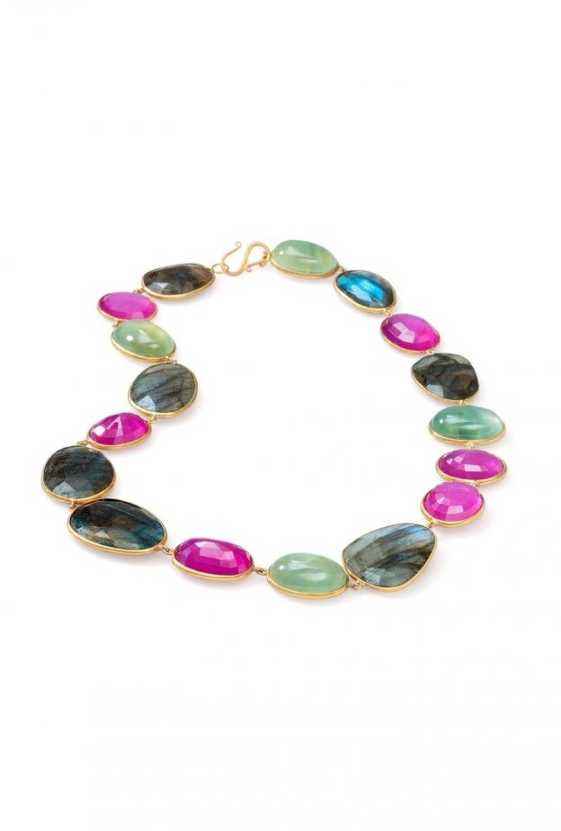 قلادة من باهينا Bahina