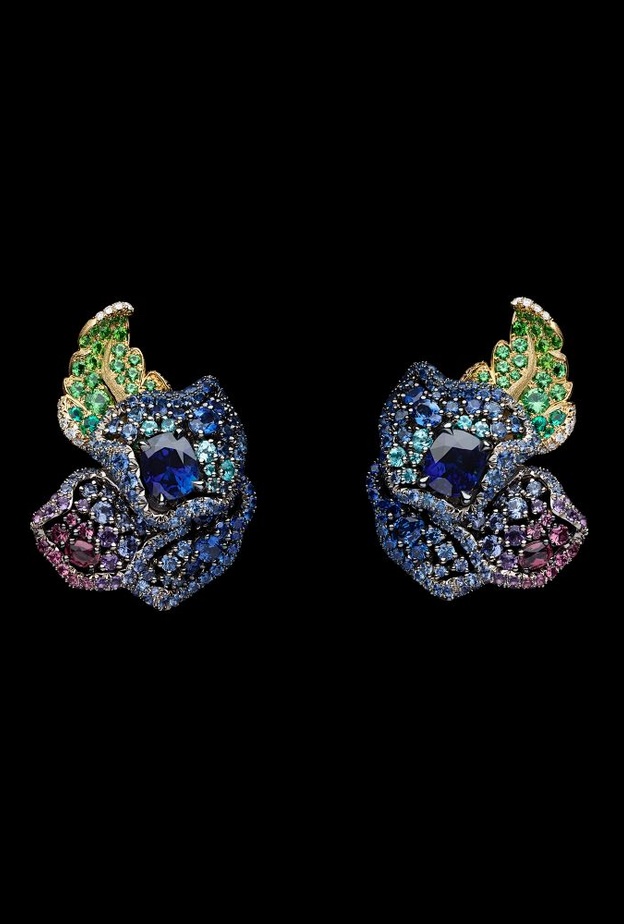 أقراط DIOR ROSE