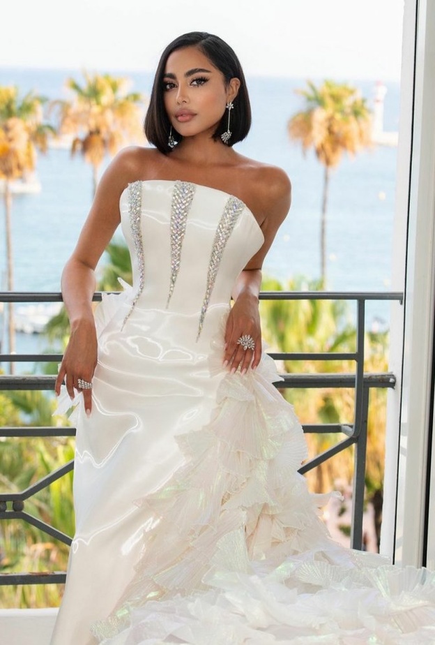  اطلالة لافتة لـ فاطمة المؤمن في مهرجان كان السينمائي الدولي 