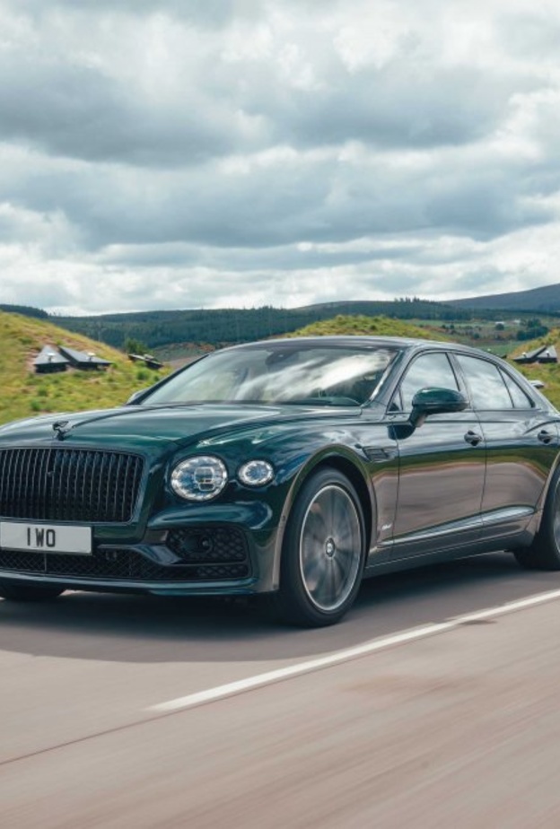 Bentley  تطرح Flying Spur Hybrid الجديدة