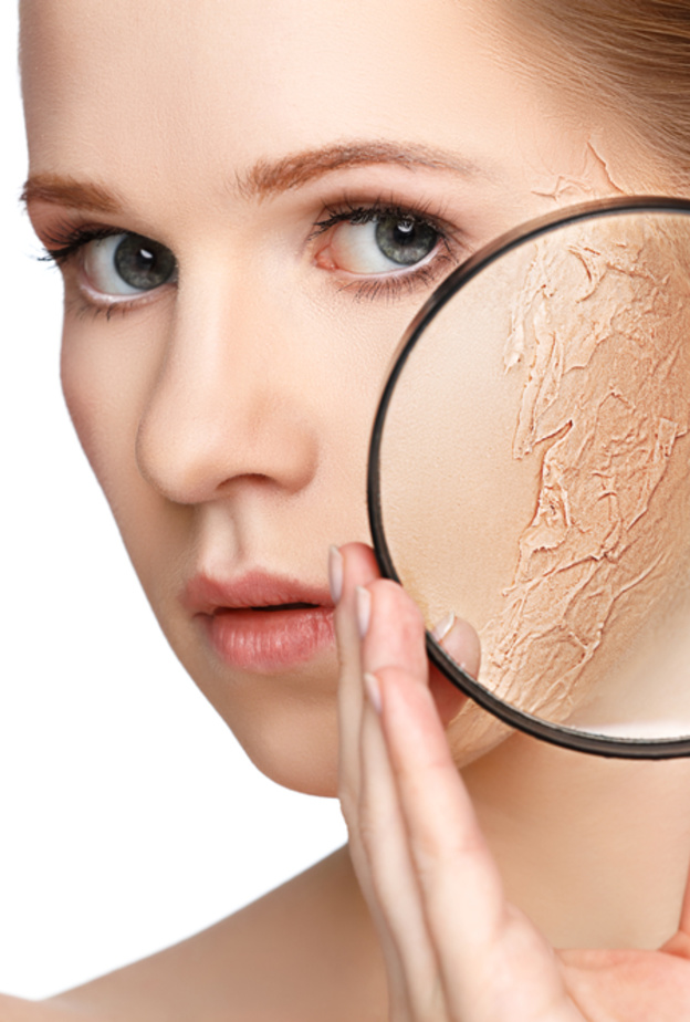 نصائح ذهبية للحفاظ على رطوبة البشرة وعلاج جفافها