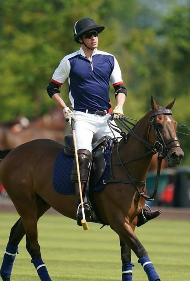  الأمير وليام من هواة رياضة البولو
