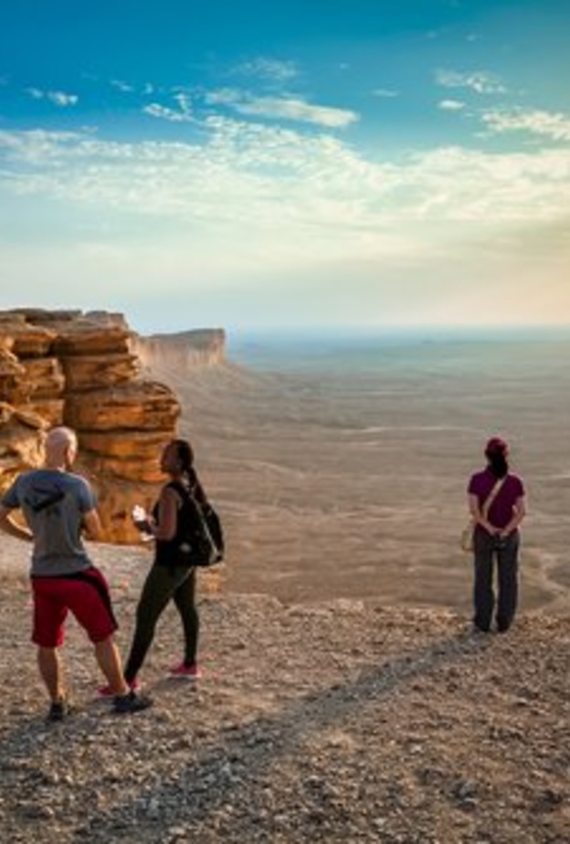 الهايكنج تجربة فريدة لعشاق المغامرة - المصدر وكالة الأنباء السعودية