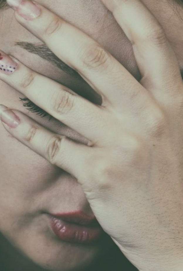 علامات تظهر على الفم والاسنان تدل على الإصابة بالفطر الاسود