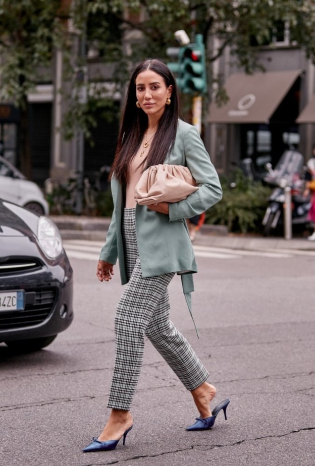 افكار تنسيق البليزر مع كافة انواع البناطيل