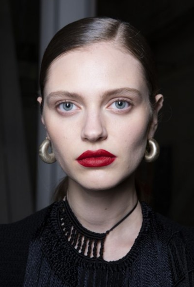 ألوان أحمر الشفاه الصيفية لعيد الأضحى 2021