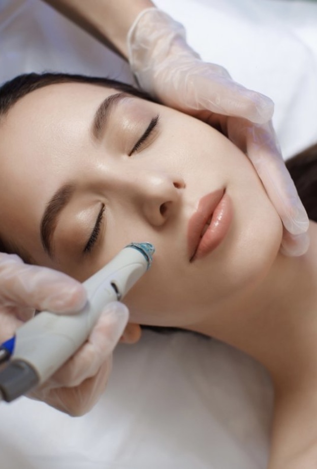 العناية بالبشرة بعد عملية الهيدرافيشل واهم التعليمات