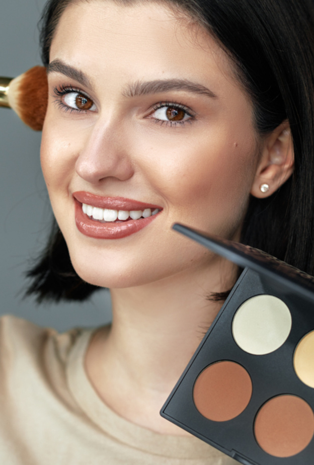 طريقة تطبيق مكياج ناعم