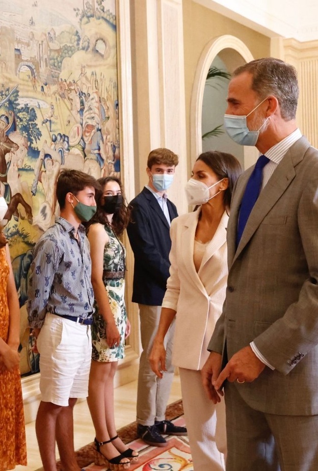 العائلة المالكة الإسبانية تستقبل ممثلين عن مؤسسة UWC Espana الخيرية