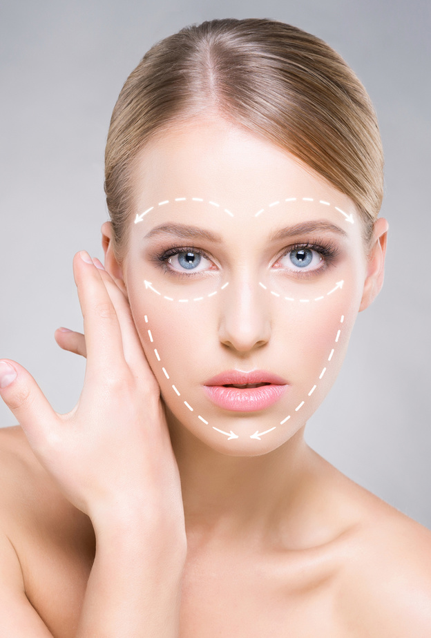 نصائح ذهبية عند استعمال زيت الورد وزيت الرجان للتخلص من التجاعيد قبل العيد