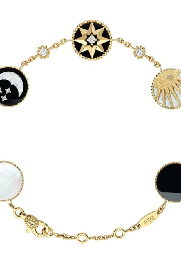 اسوارة من ديور Dior