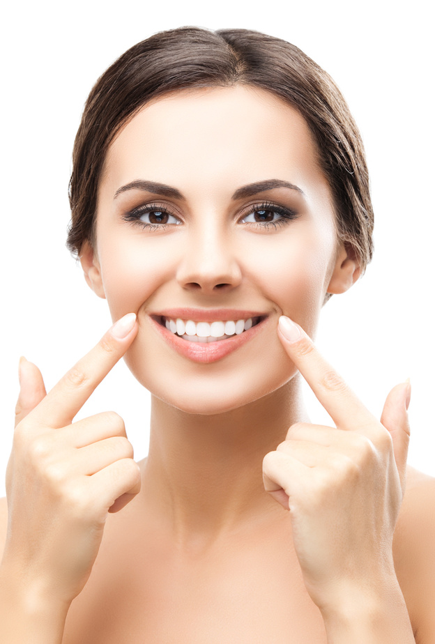 وصفات طبيعية سريعة لتبييض الأسنان استعدادا لعيد الاضحى 2021