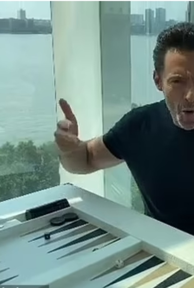 هيو جاكمان_ الصورة من حساب هيو جاكمان على إنستجرام