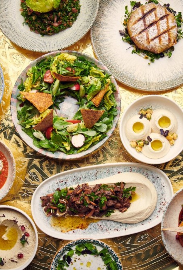  وجبة عيد مميّزة في مطعم أصيل ريكسوس بريميوم في جميرا بيتش ريزيدانس