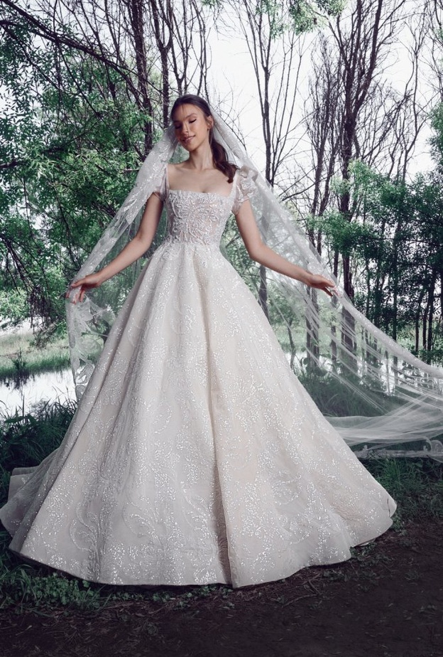 فساتين زفاف منفوشة@tonyward