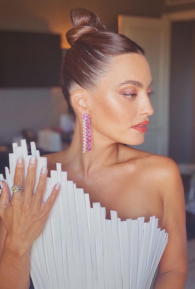 كارن وازن بمجوهرات من دار بولغري Bvlgari في اليوم الثامن