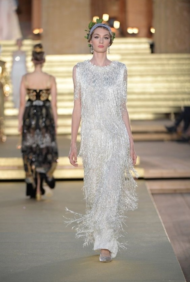  فساتين زفاف مزينة بالشراشيب@dolce&gabbana