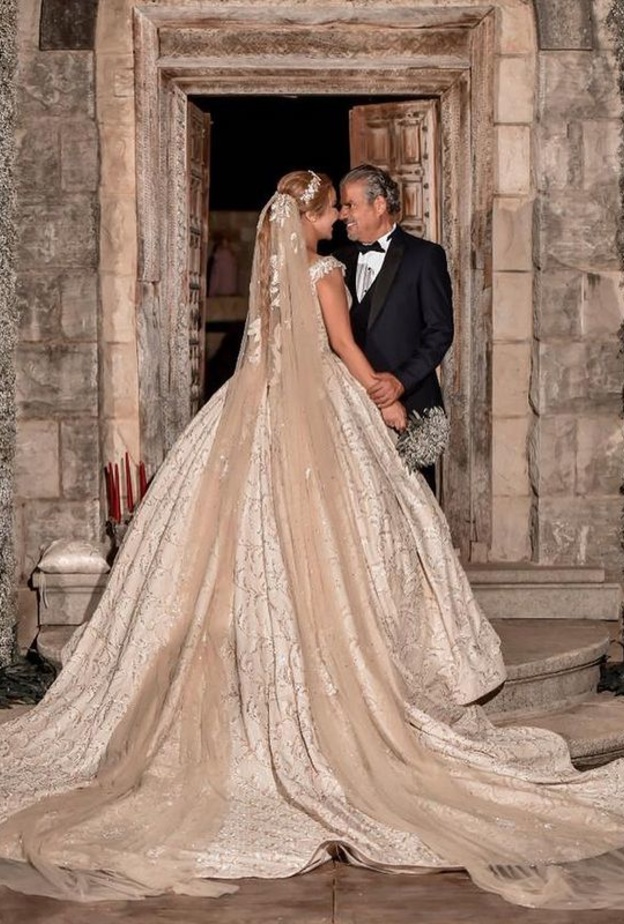  فساتين زفاف منفوشة@rolasaadsinger