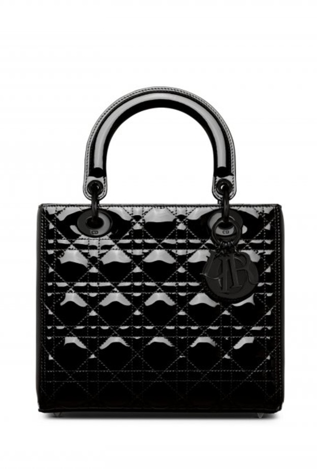 صور وفيديو حقيبة ليدي ديور الترا غلوسي الجديدة 2022