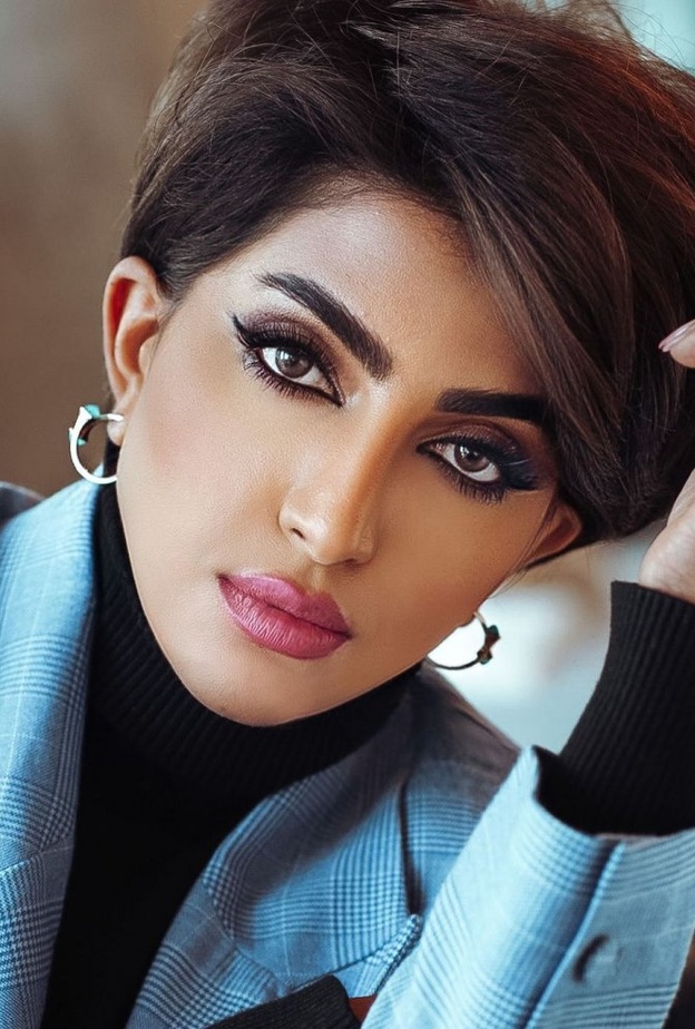 قصات شعر قصير غير متساوية من وحي بثينة الرئيسي