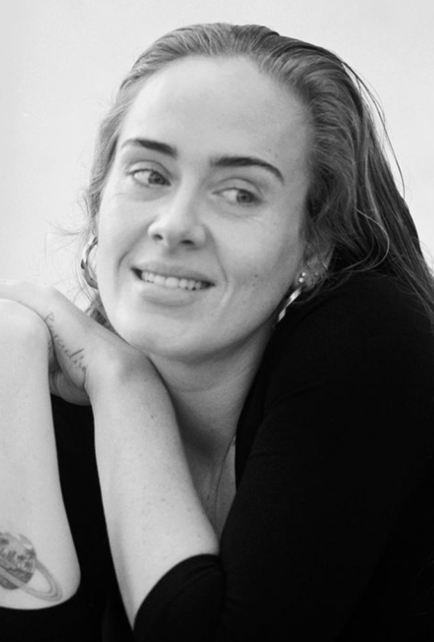 أديل - الصورة من حساب أديل على انستجرام