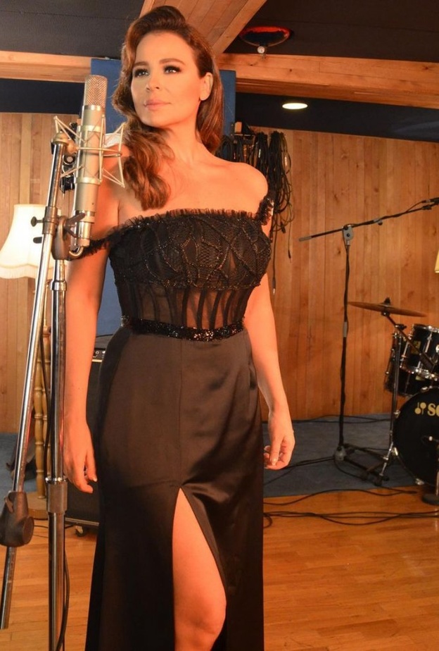 صور اجمل اطلالات كارول سماحة الراقية بمناسبة عيد ميلادها