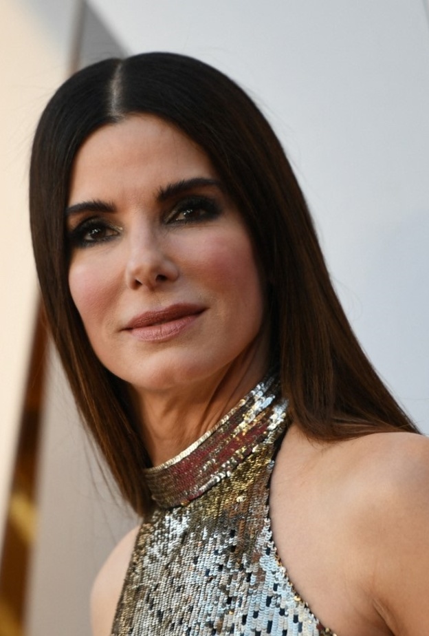  أبرز إطلالات ساندرا بولوك الجمالية