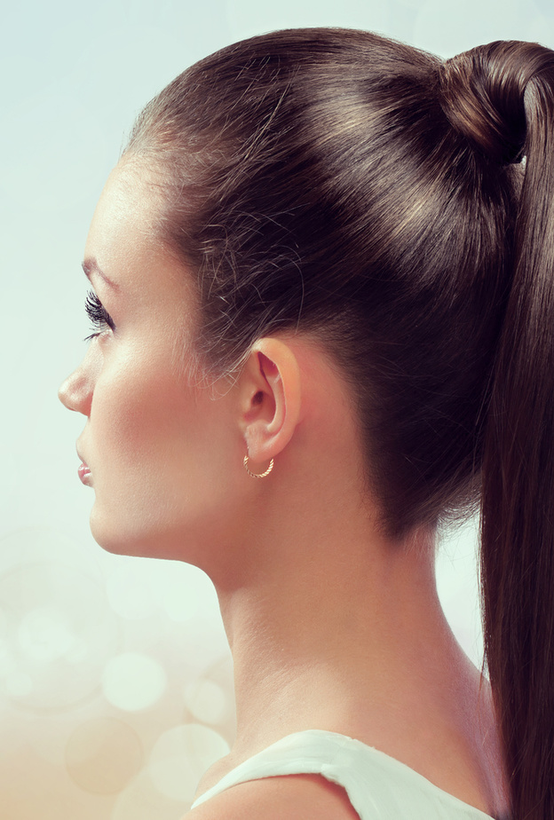  تسريحة الشعر المربوط تليق بالمرأة الأربعينية