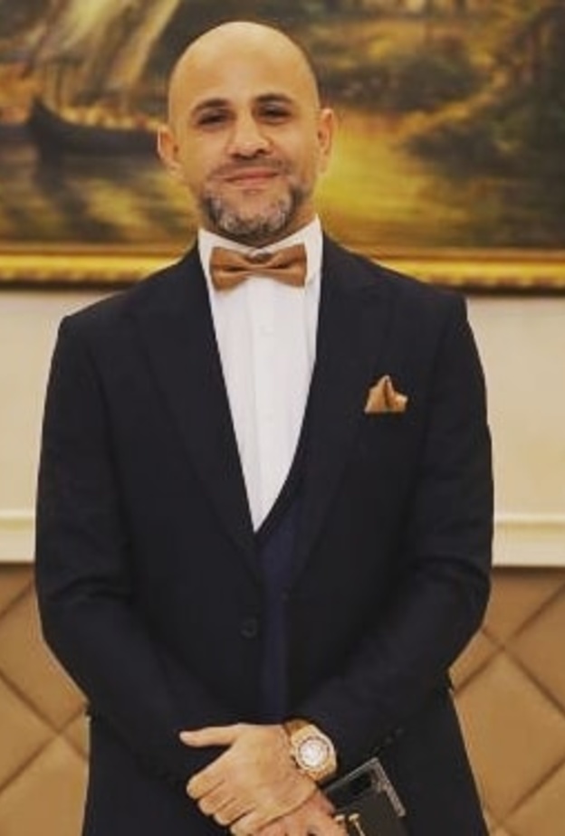 عزيز الشافعي