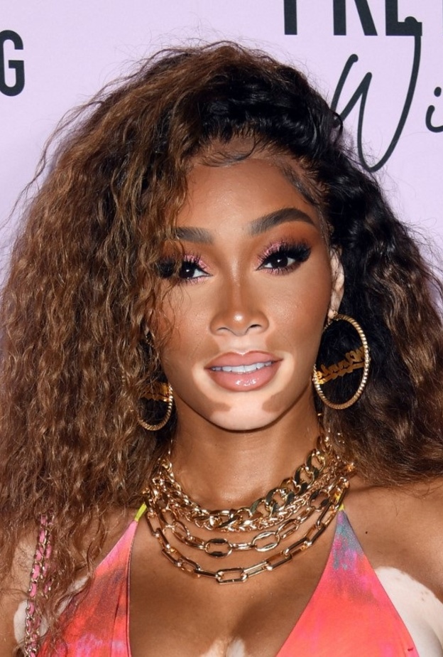 أحدث إطلالات ويني هارلو الجمالية المميزة