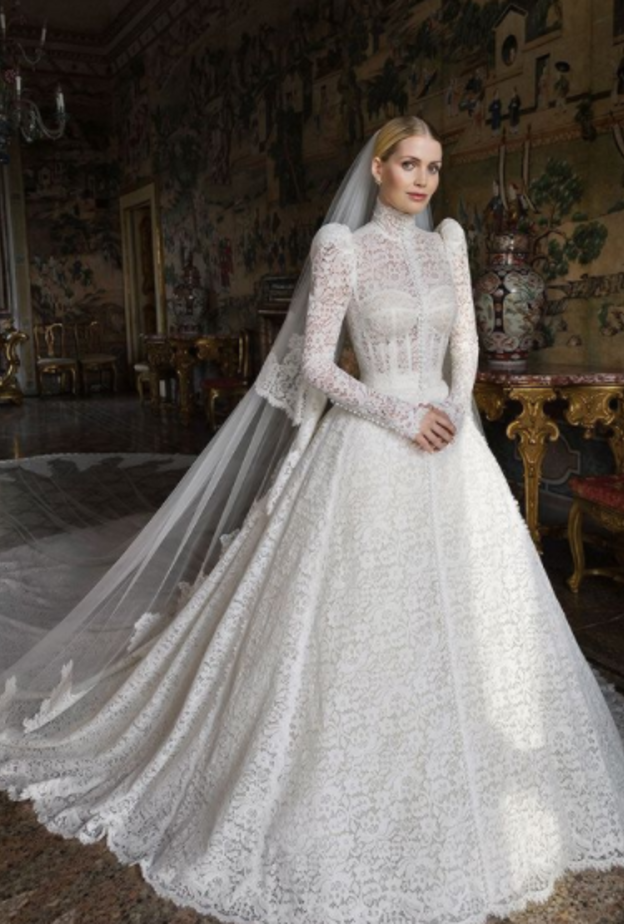 كيف استوحت الليدي كيتي سبنسر فستان زفافها من غريس كيلي؟