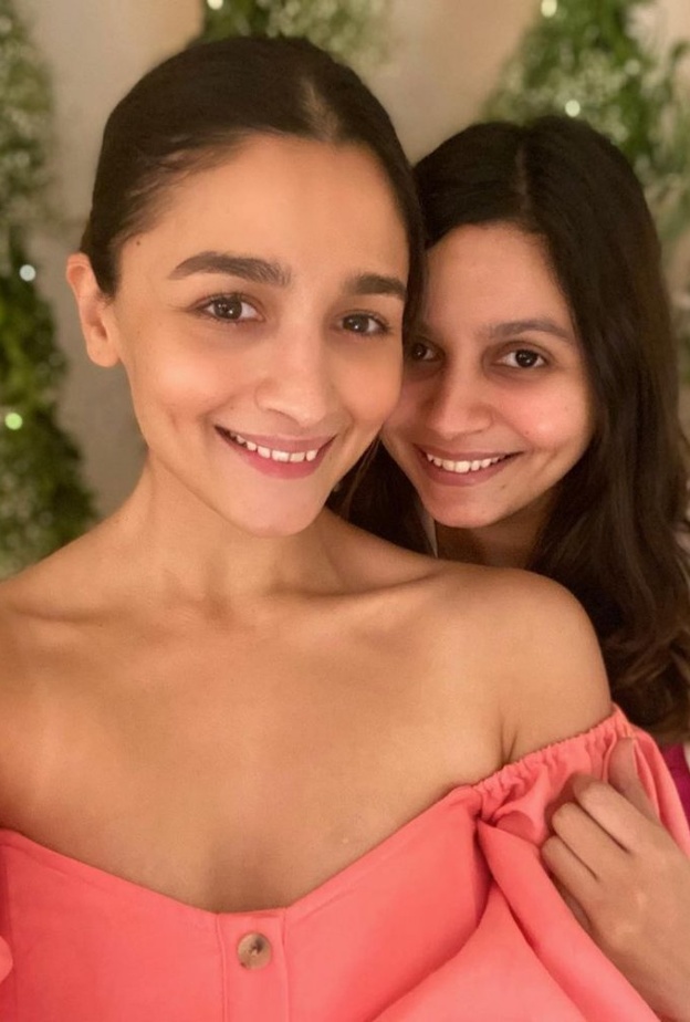  أحدث صور عليا بهات على مواقع التواصل