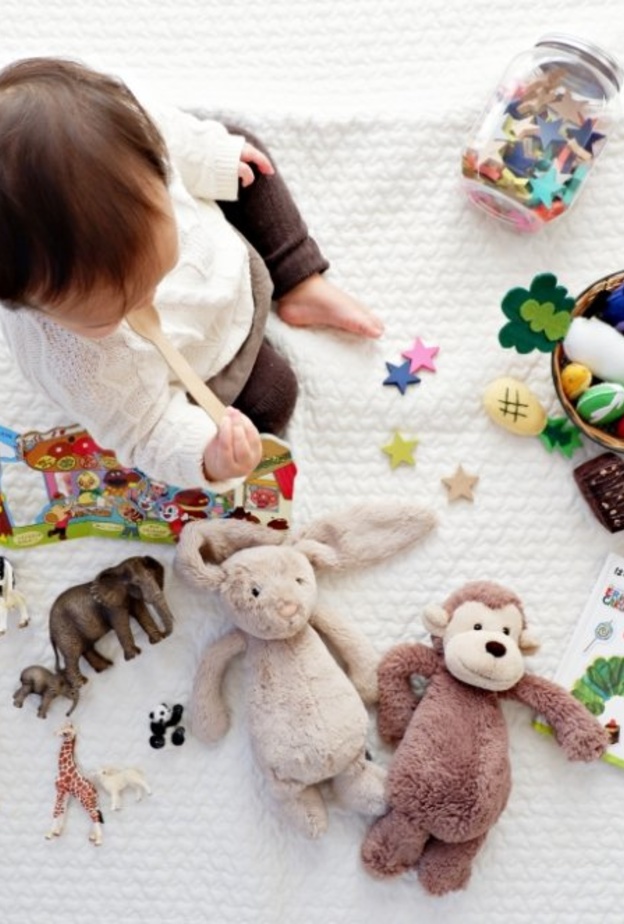 الاعاب المناسبة للطفل في عمر السنتين