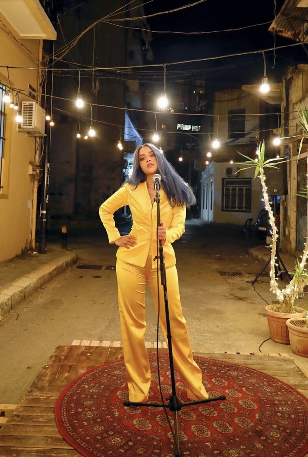 بلقيس فتحي تنشر صور من كواليس فيديو كليب أغنية جبار على انستغرام