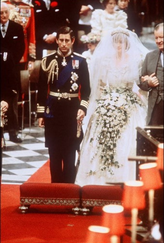  بعد مرور 40 عاما على زواج تشارلز وديانا.. أبرز لقطات حفل زفاف "القرن"