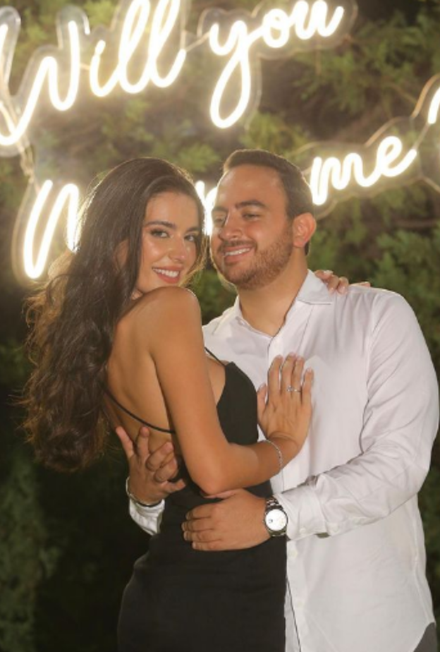 لقطة مميزة لبيرلا الحلو مع العريس- انستغرام بيرلا الحلو