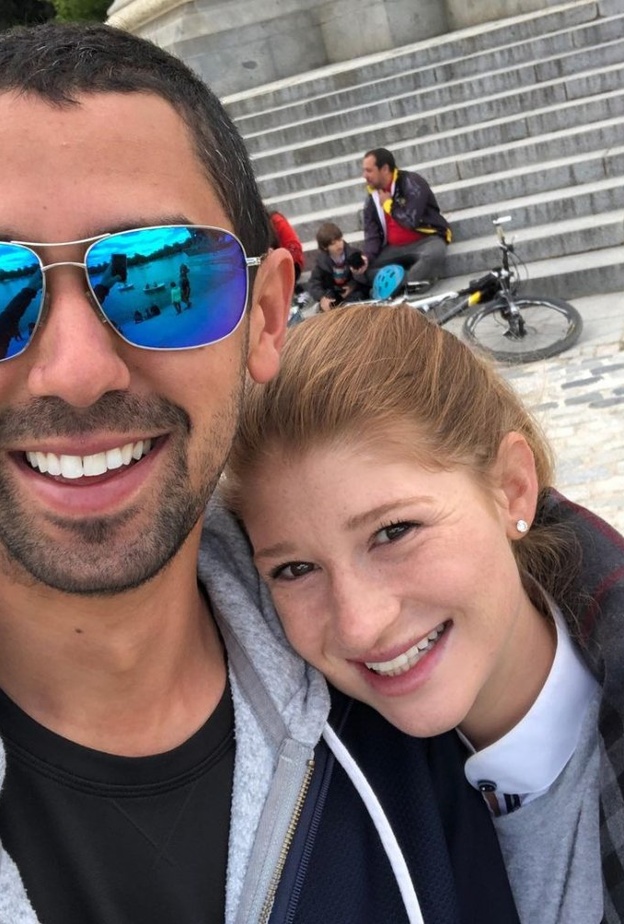 ناير نصار وخطيبته