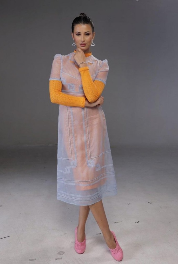 لوك ريم الكامل من توقيع فندي