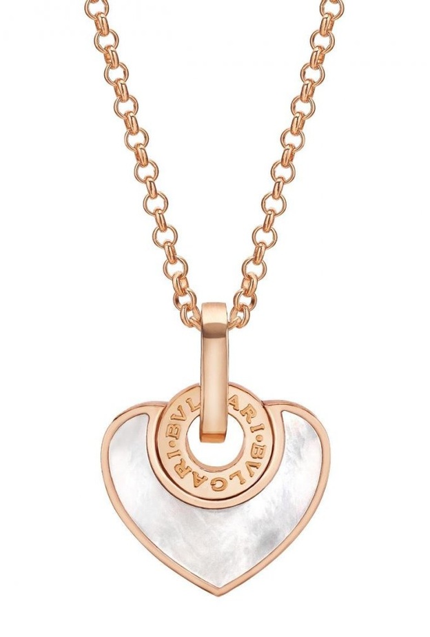  موديلات عقود لؤلؤ ذهب من دار Bvlgari